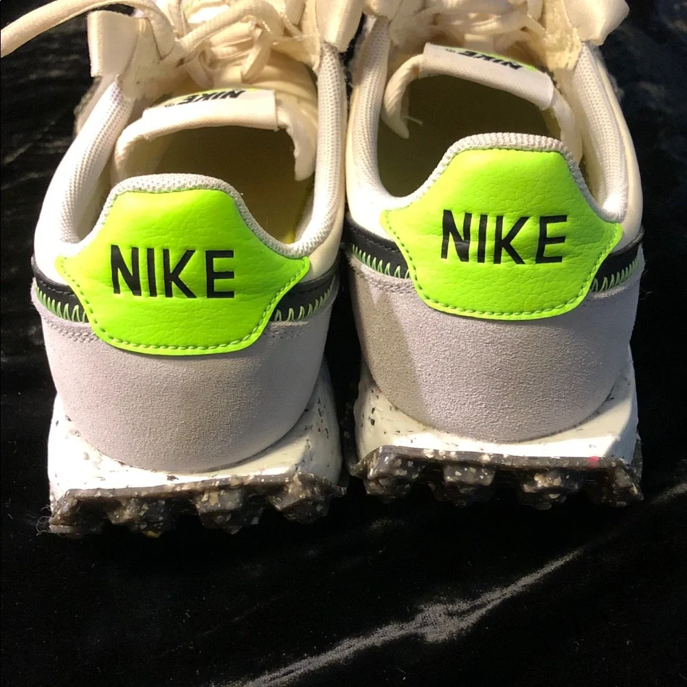 Nike Womens Waffle Racer Crater Speedster 7